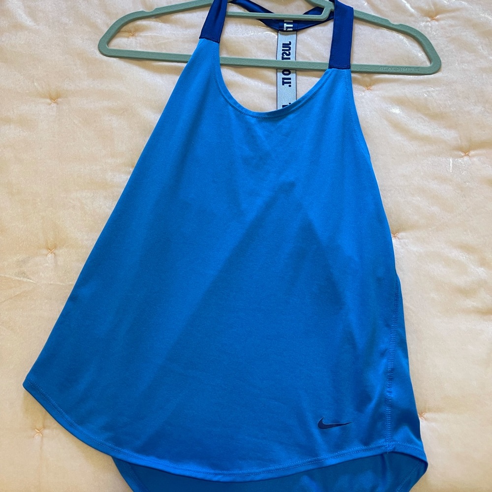 Nike tank